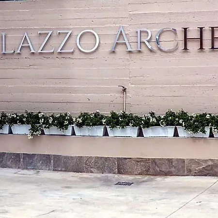 Palazzo Archeo 3*